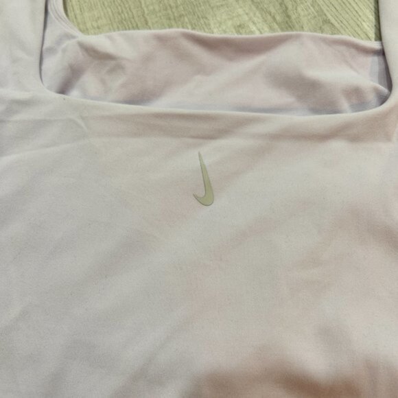 🟡SOLD🟡Nike Yoga Luxe Women's Shelf-Bra Workout Tank in Lavender Purple 3X NWT - Picture 5 of 7